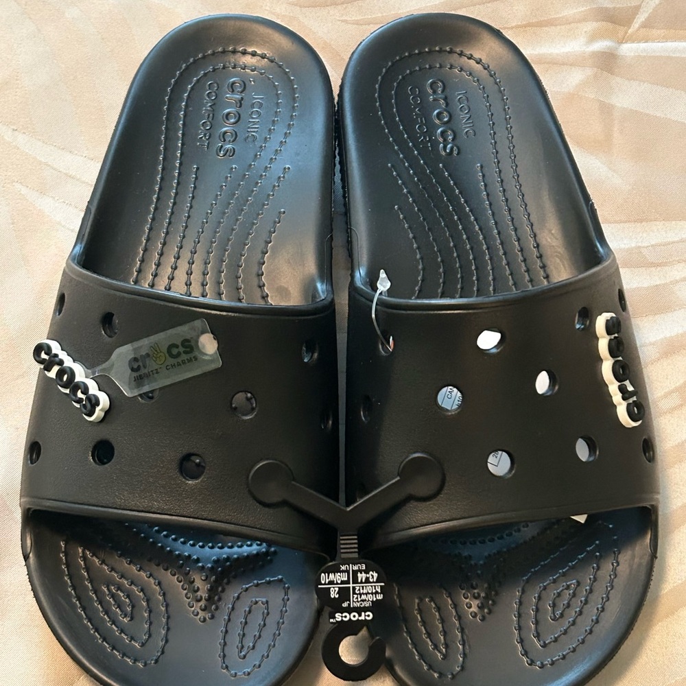 🐊 crocks size 10